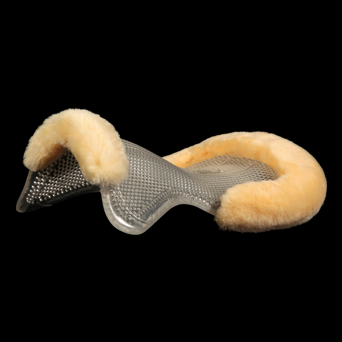 Anti-Rutschpad Cut Out mit Lammfell