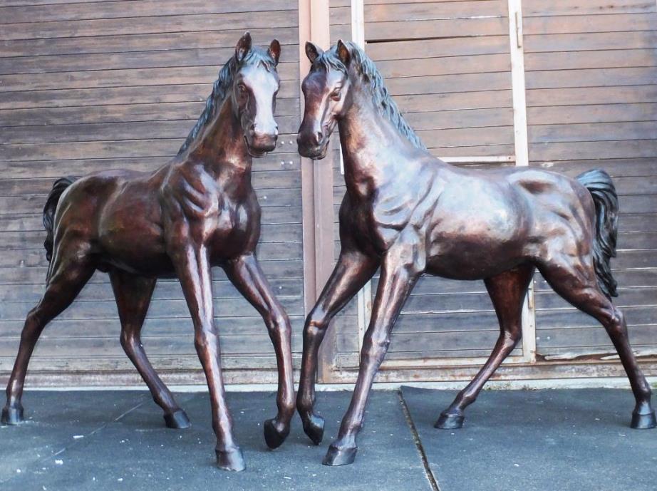 Bronze '2 Horses 3 Legs without Base' 120cm (Paar)
